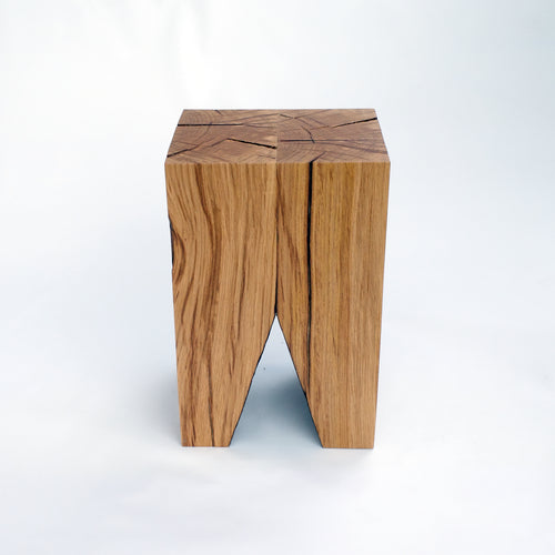 Beistelltisch, Hocker, Stehle aus Eichebalken geflammt und geölt 240x285x450 mm